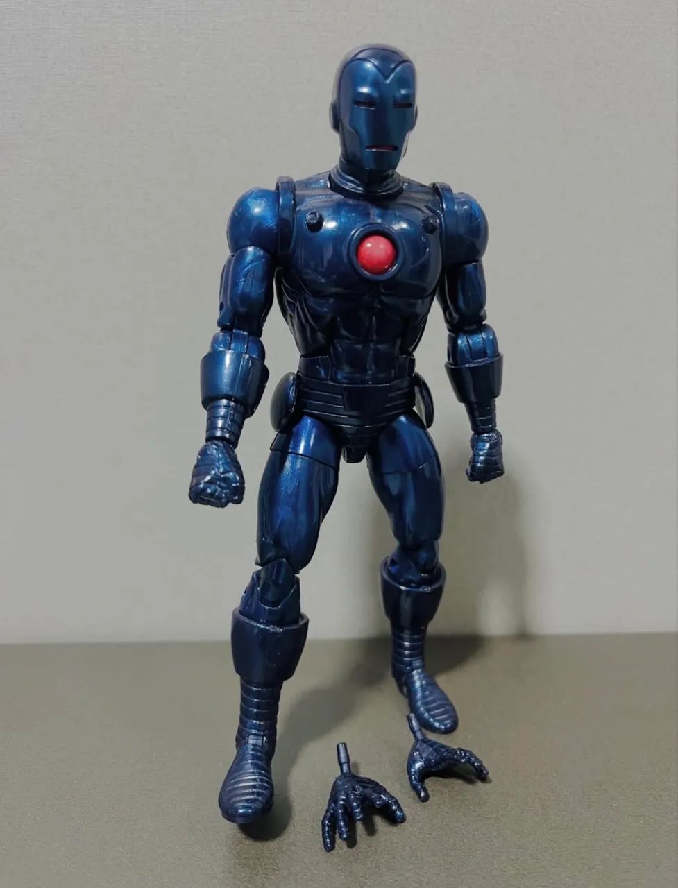 STEALTH IRON MAN - MARVEL LEGENDS