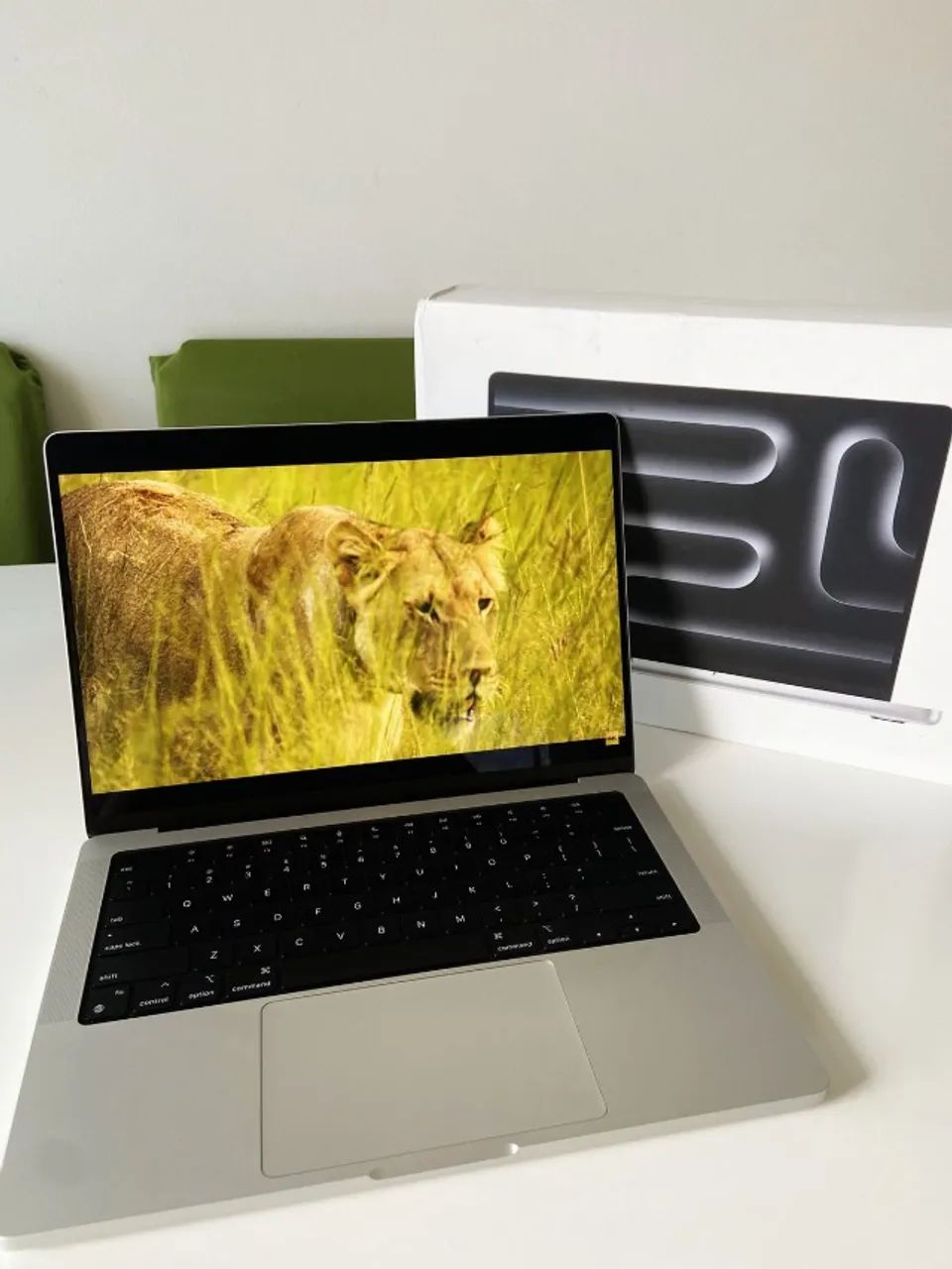 MacBook Pro　本体 OTH Produtos - MacBook Pro 2018, MR932BZ/A, Tela 15.4