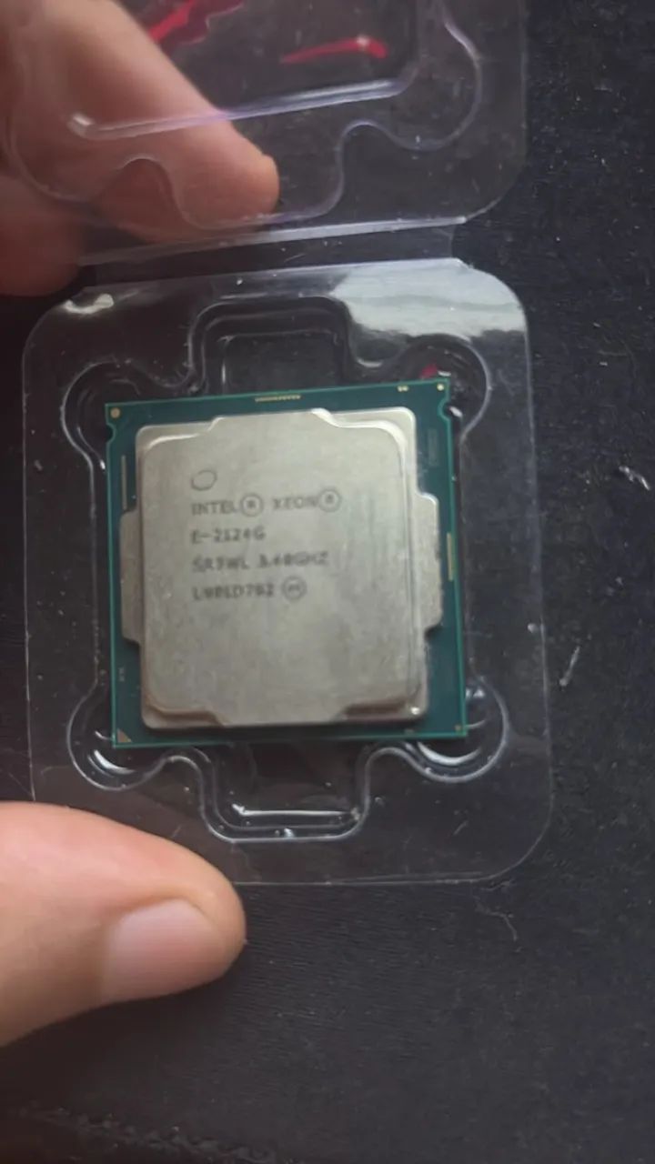Intel Xeon E-2124G 3.40GHz | 4 Núcleos | Vídeo Integrado | Aceito Trocas - Foto 3