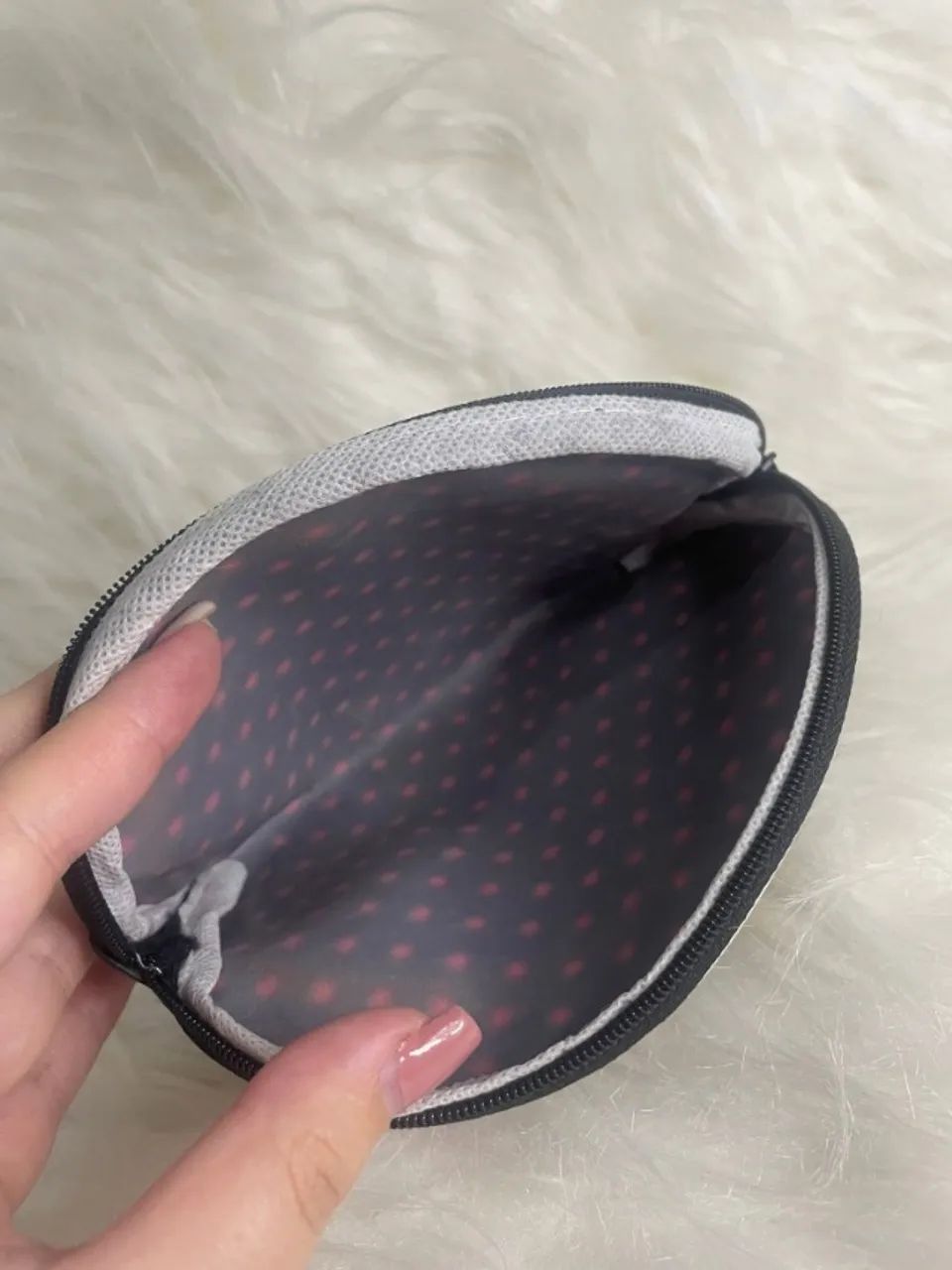 Necessaire preta com poá rosa - Foto 2