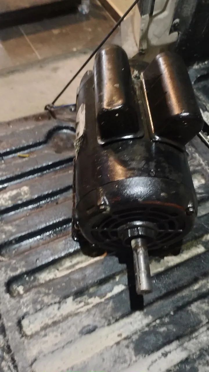 Motor betoneira grande Weg 2.5 cvs - Foto 3