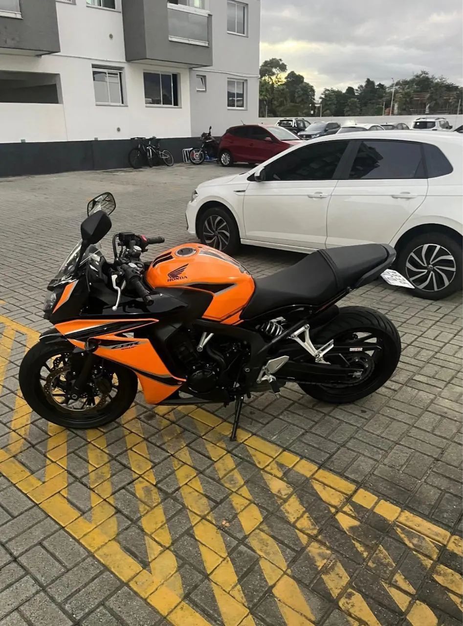 Moto CBR 650F  - Foto 2
