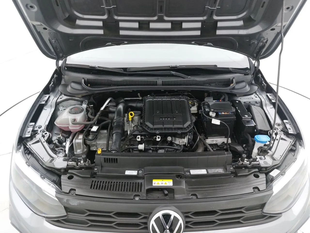 Volkswagen Polo Track 1.0 Flex 12V 5p, foto 10 de 18