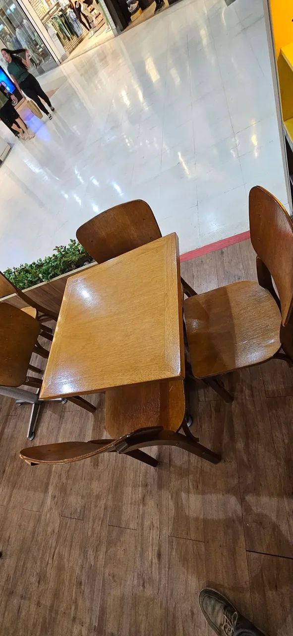 Conjunto de mesas quadradas com 4 cadeiras - Foto 4