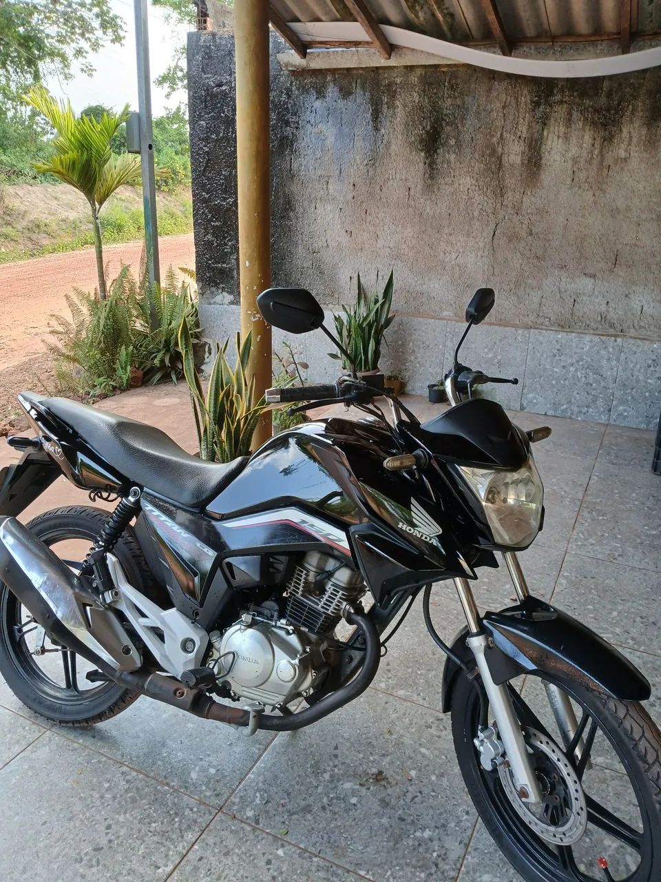CG Titan  2014 - Foto 5