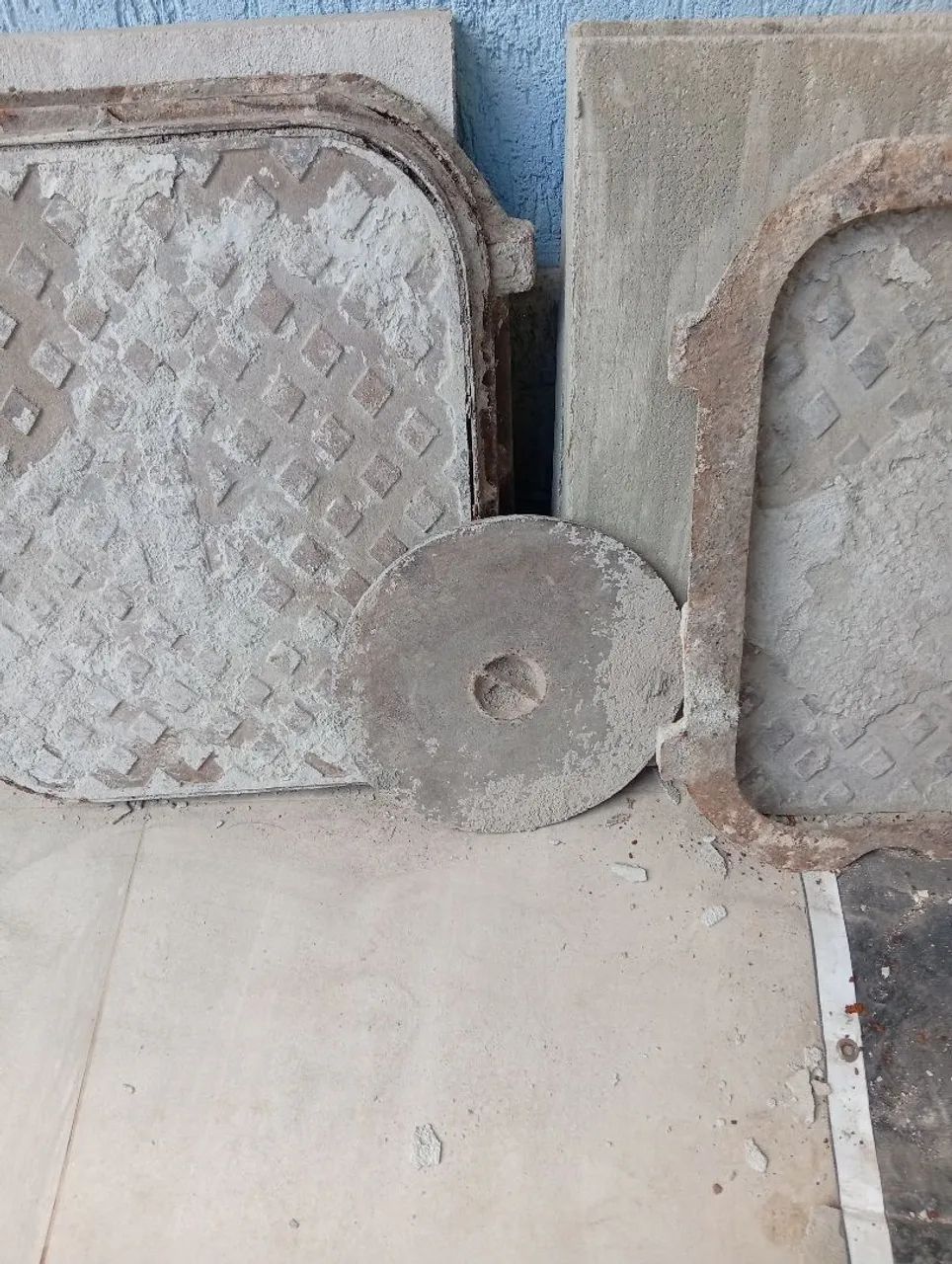 Tampas de Esgoto de Ferro - Foto 3