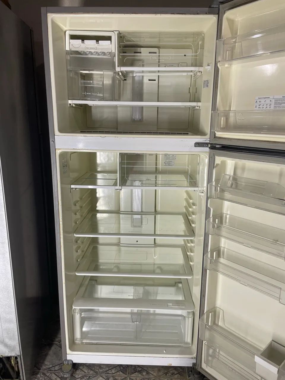 Geladeira Electrolux Frost Free 800 Litros 127v 03 Meses de