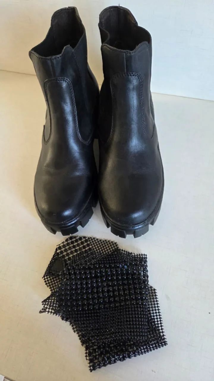 Coturno Preto com detalhe - Foto 4