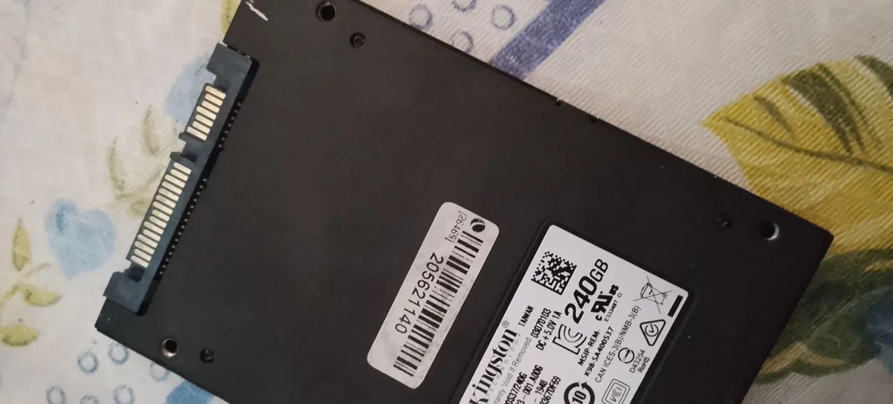 Memorias ram Ddr 3 E SSD kingston - Foto 2