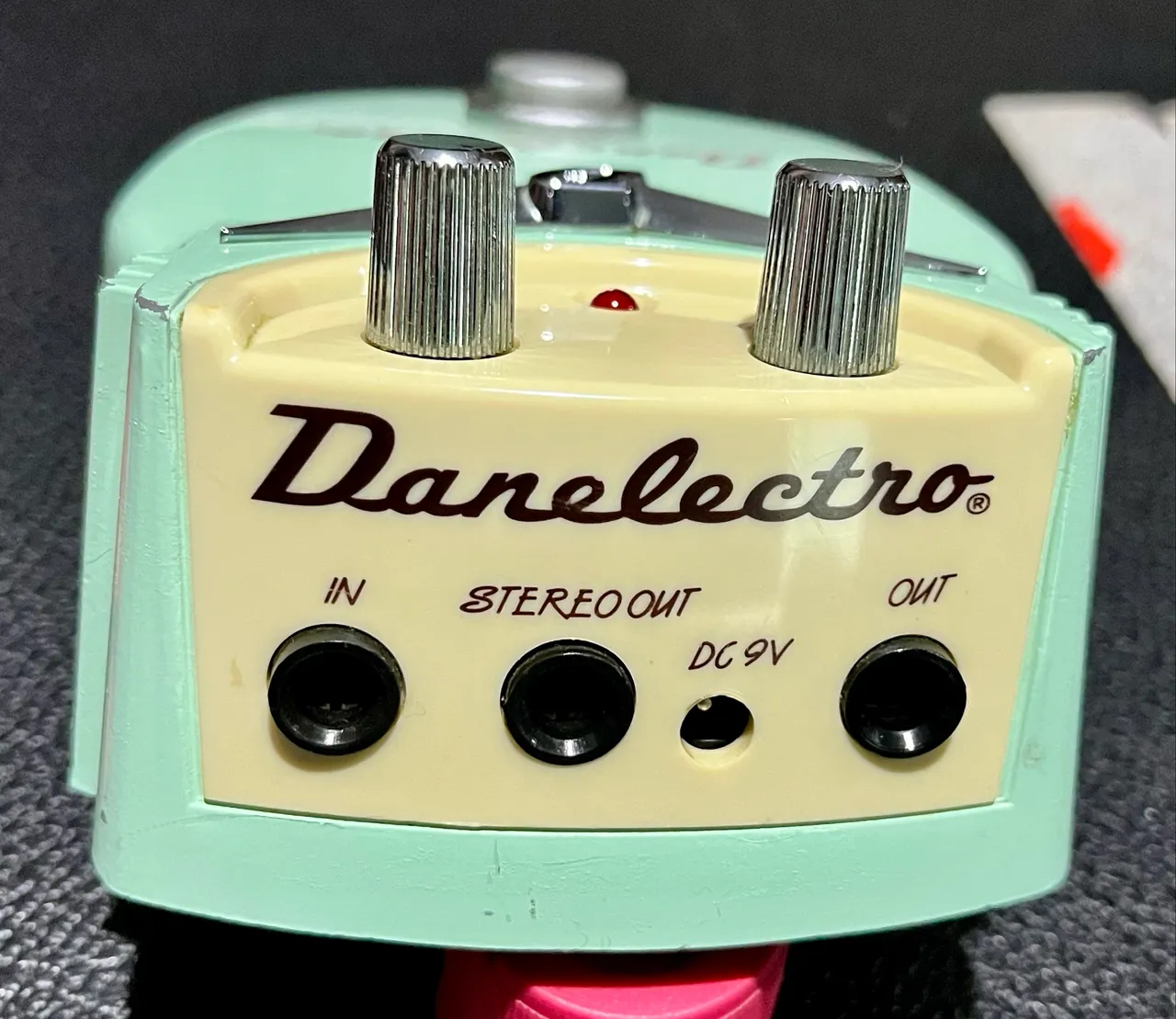 Danelectro Cool Cat Chorus 18v ACアダプタ付 Danelectro Cool Cat Chorus 18v ACアダプタ付 【公式通販】