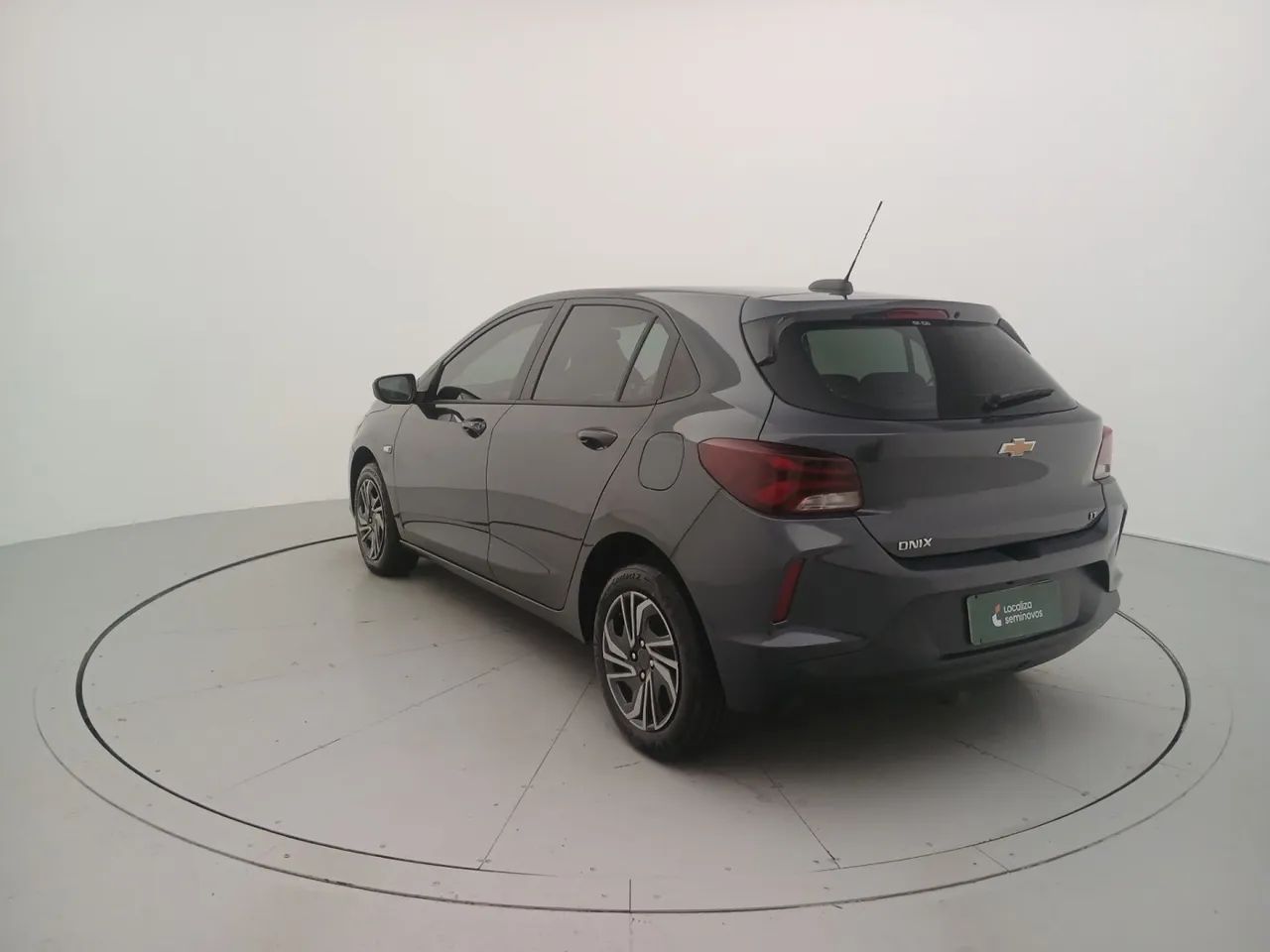 Chevrolet Onix Hatch LT 1.0 12V Flex Mec. 4P, foto 3 de 18
