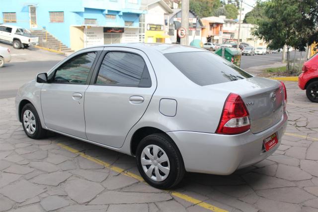 TOYOTA ETIOS 2013/2013 1.5 XS SEDAN 16V FLEX 4P MANUAL - Foto 4