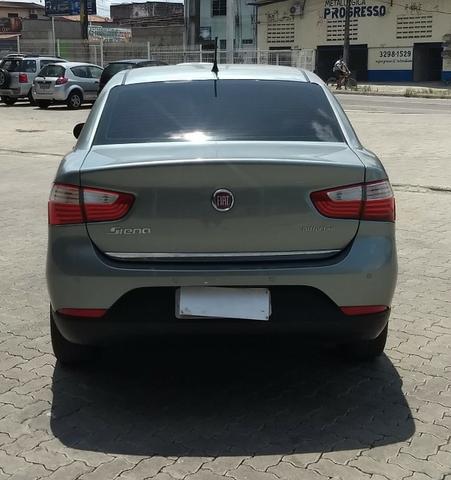 Fiat Grand Siena Atrtactive 1.4 2014 - Foto 4