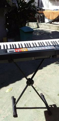 Teclado Yamaha novo