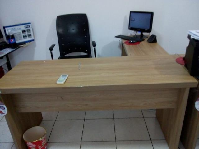 Mesa p/escritório