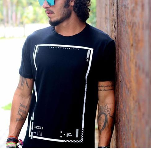 Camisetas Masculinas Em Águas Claras