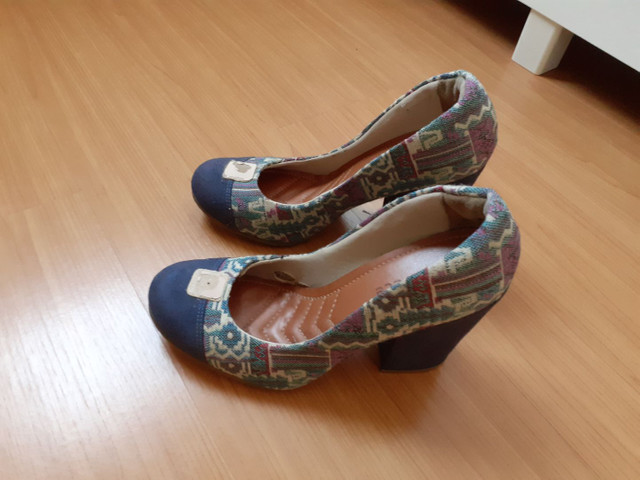 sandalia bebece azul