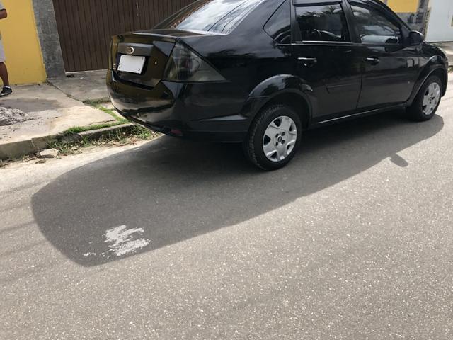 Ford Fiesta sedan se 1.0 2014 - Foto 3