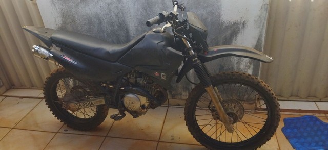 MOTO XTZ DE TRILHA