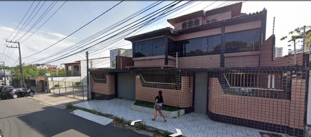 Casa na avenida principal do Cohafuma 9 quartos