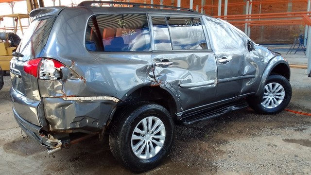 Pajero Dakar 2018 3.2 Diesel 4x4 Automatico 46.000Km  - Foto 6