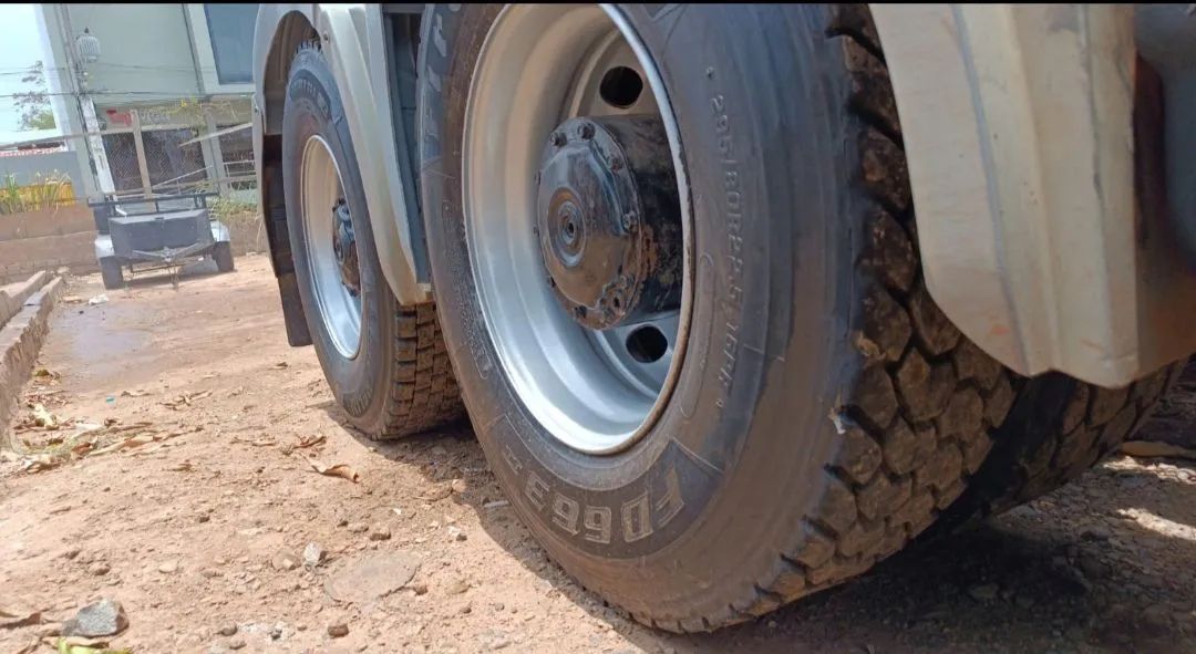 Axor 2644 6x4 2012 teto alto automático  - Foto 13