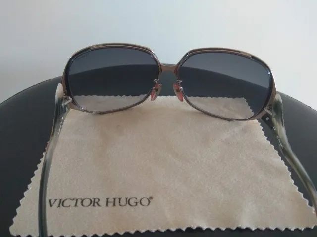 Óculos de sol feminino Victor Hugo  - Foto 3
