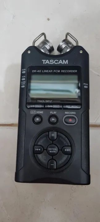 Gravador TASCAM DR-40