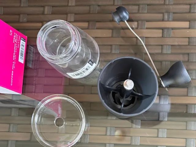 Moinho Moedor De Café Hario Modelo Slim 24g Transparente - Foto 3