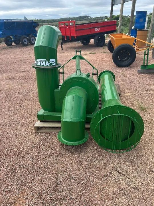 BOMBA COM VÁLVULA PARA IRRIGAÇÃO DE LAVOURA