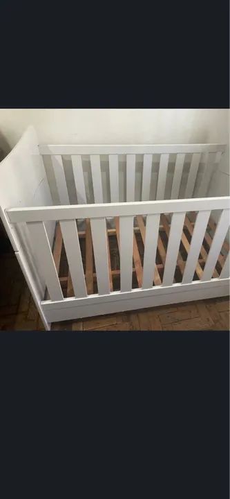 Berço com colchão 