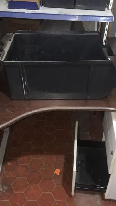 Caixa bin nº 09 usado bom estado