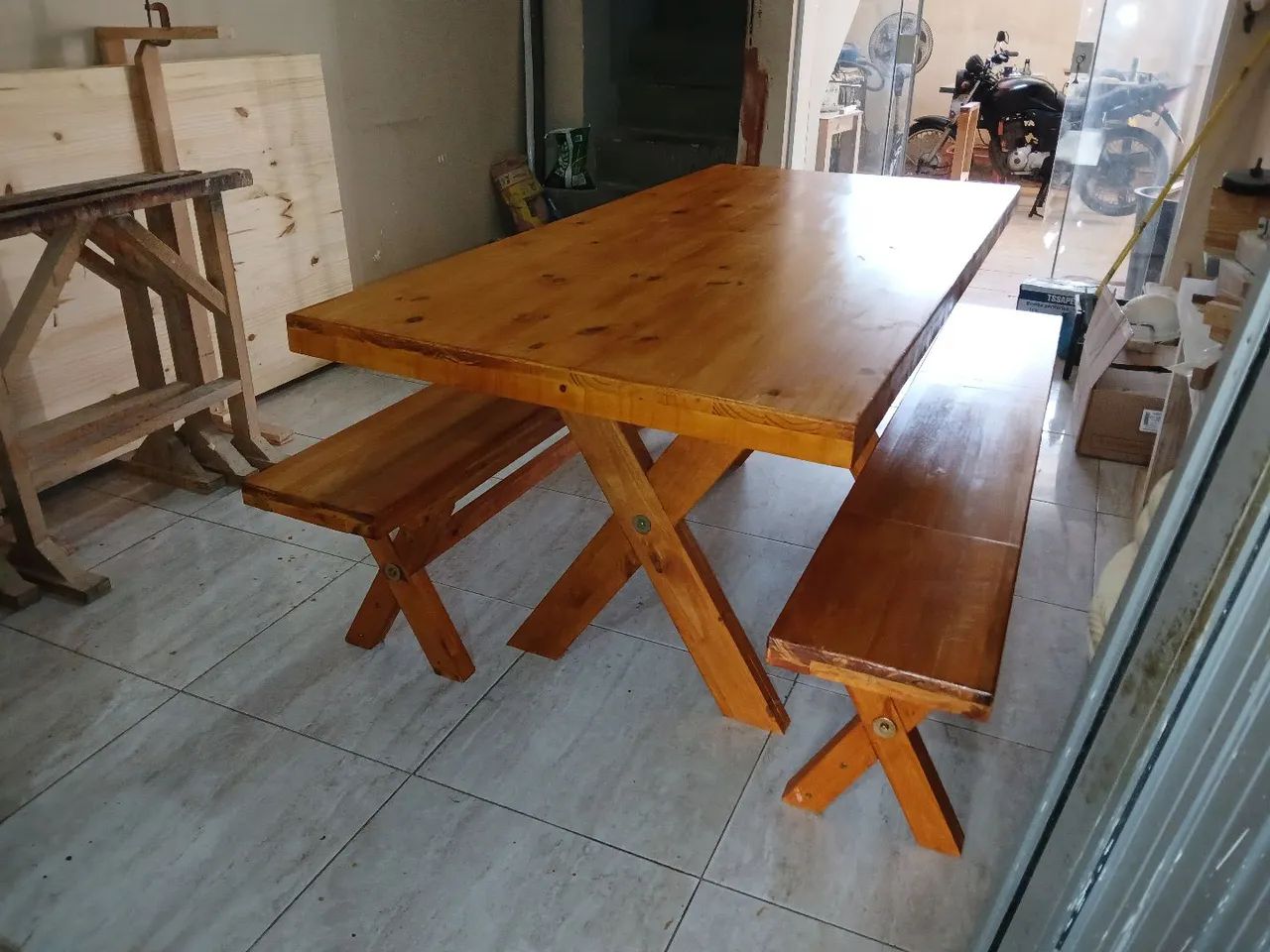 Mesa madeira selada e invernizada.  - Foto 4