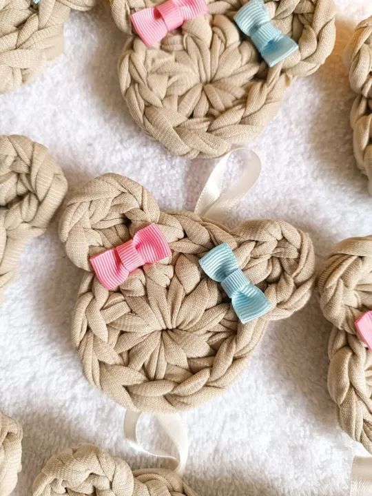 Chaveiros de crochê em formato e cor a escolha  - Foto 2