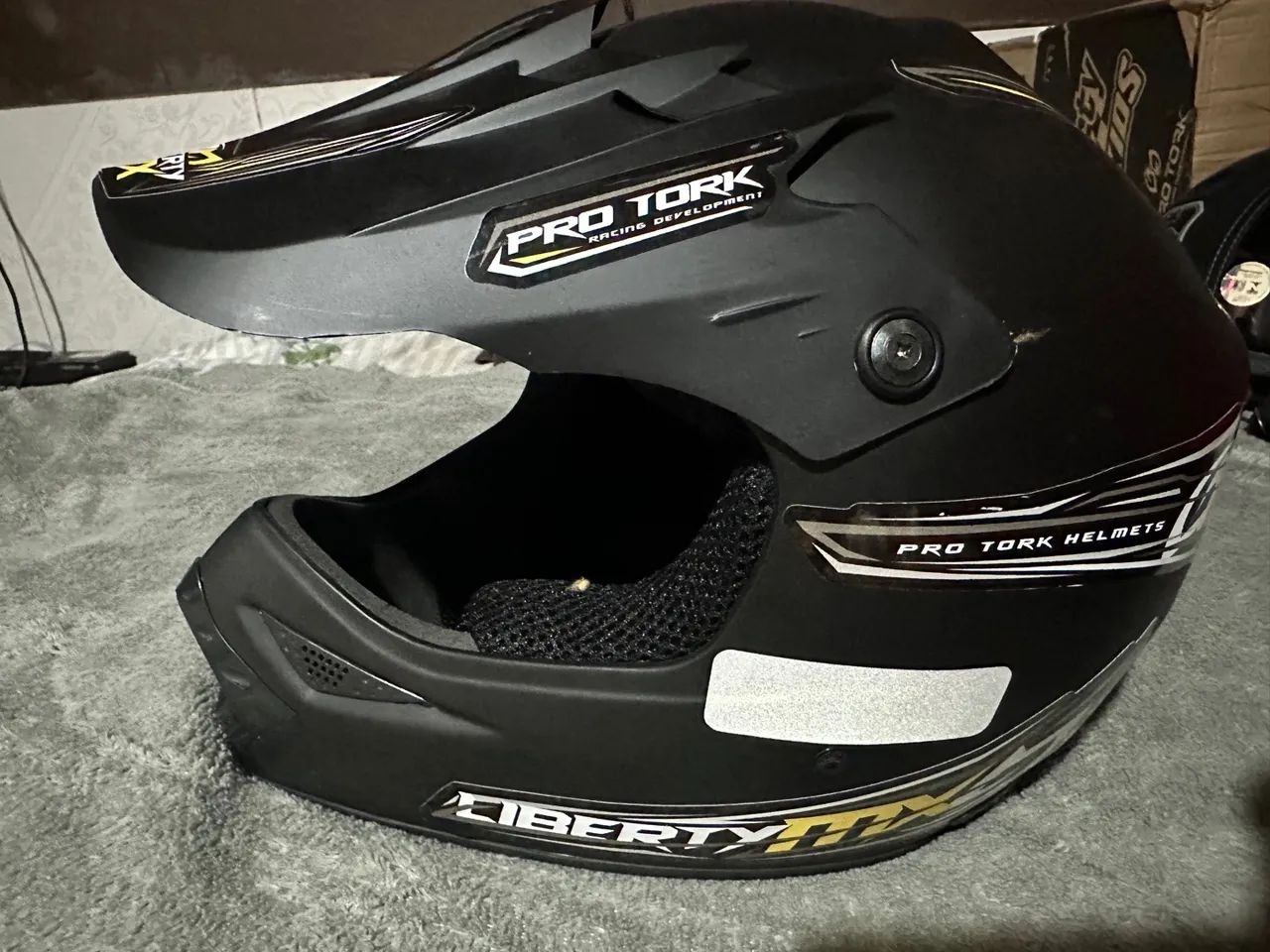 Capacetes novos! Preco de ocasião tanto aberto vomo fechados 165,00 - Foto 4