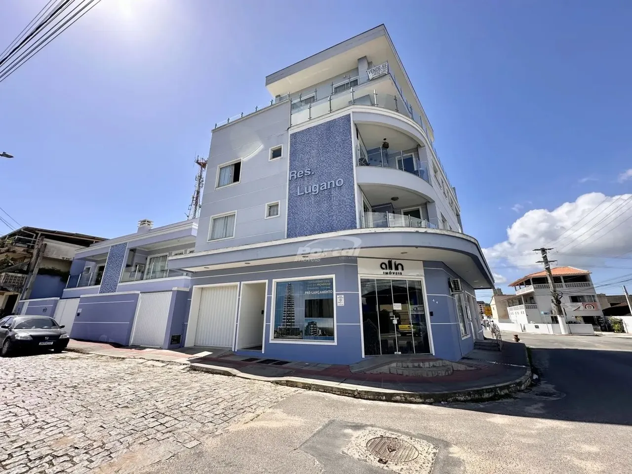 Apartamento disponível para locação no centro de Balneário Piçarras/SC (Cód. 14982)