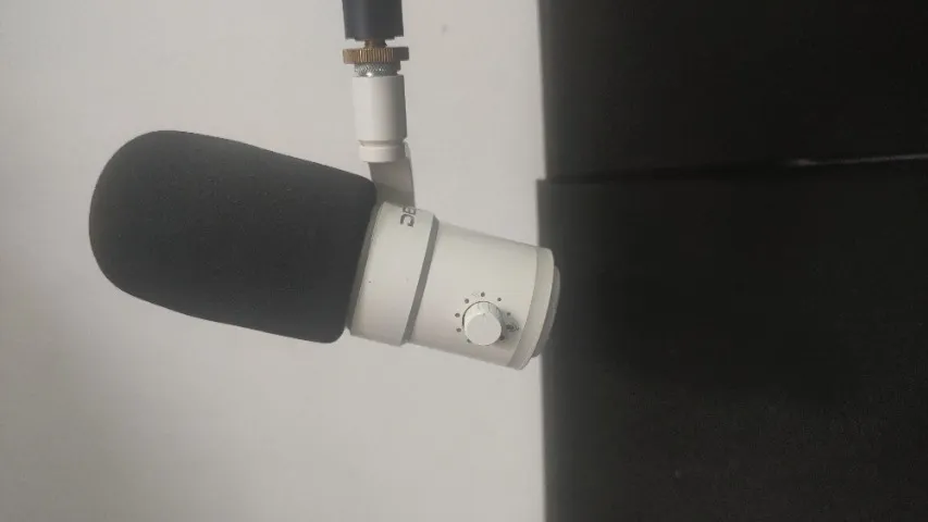Microfone Dinamico Deity VO7U