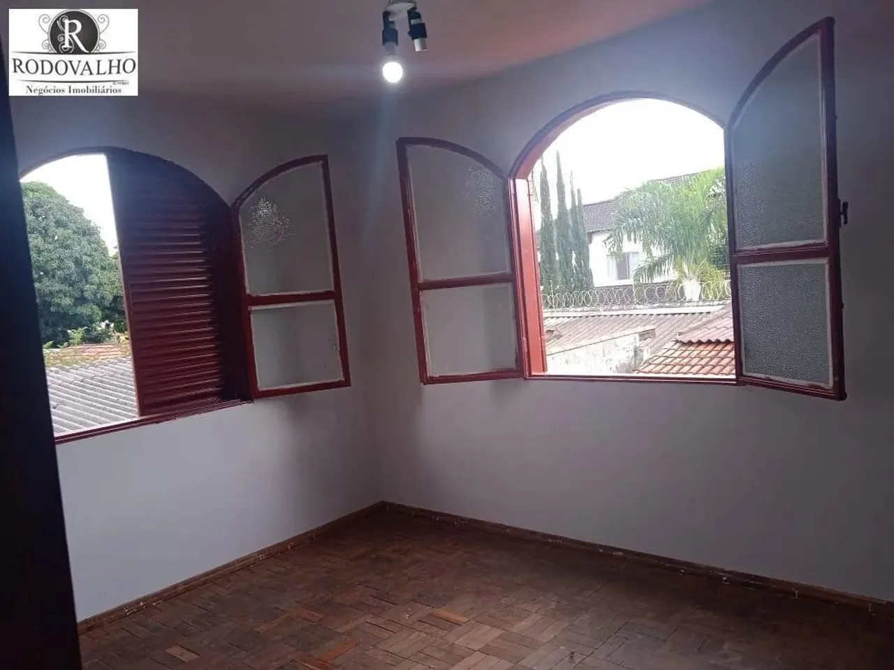 Sobrado à venda no bairro Jardim América em Goiânia/GO