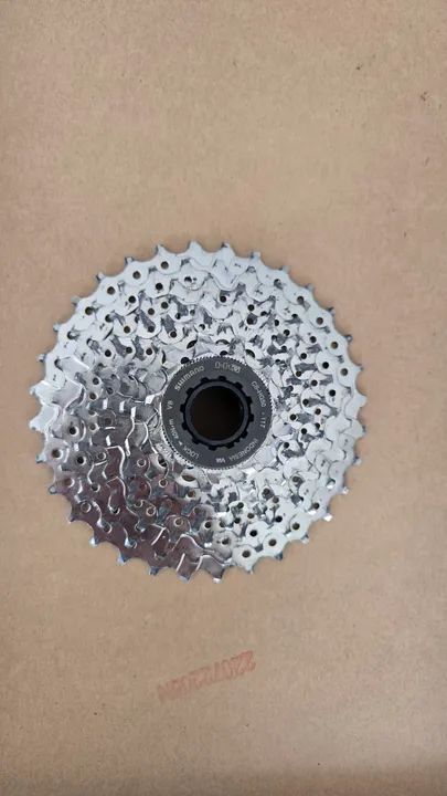 Cassete Shimano Claris modelo CS HG 50 8V 11 - 32 dentes - Foto 2