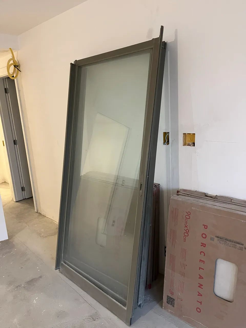 Porta balcão / varanda, cor bronze - 3.90 x 2.10 e 4 folhas de correr - Foto 3