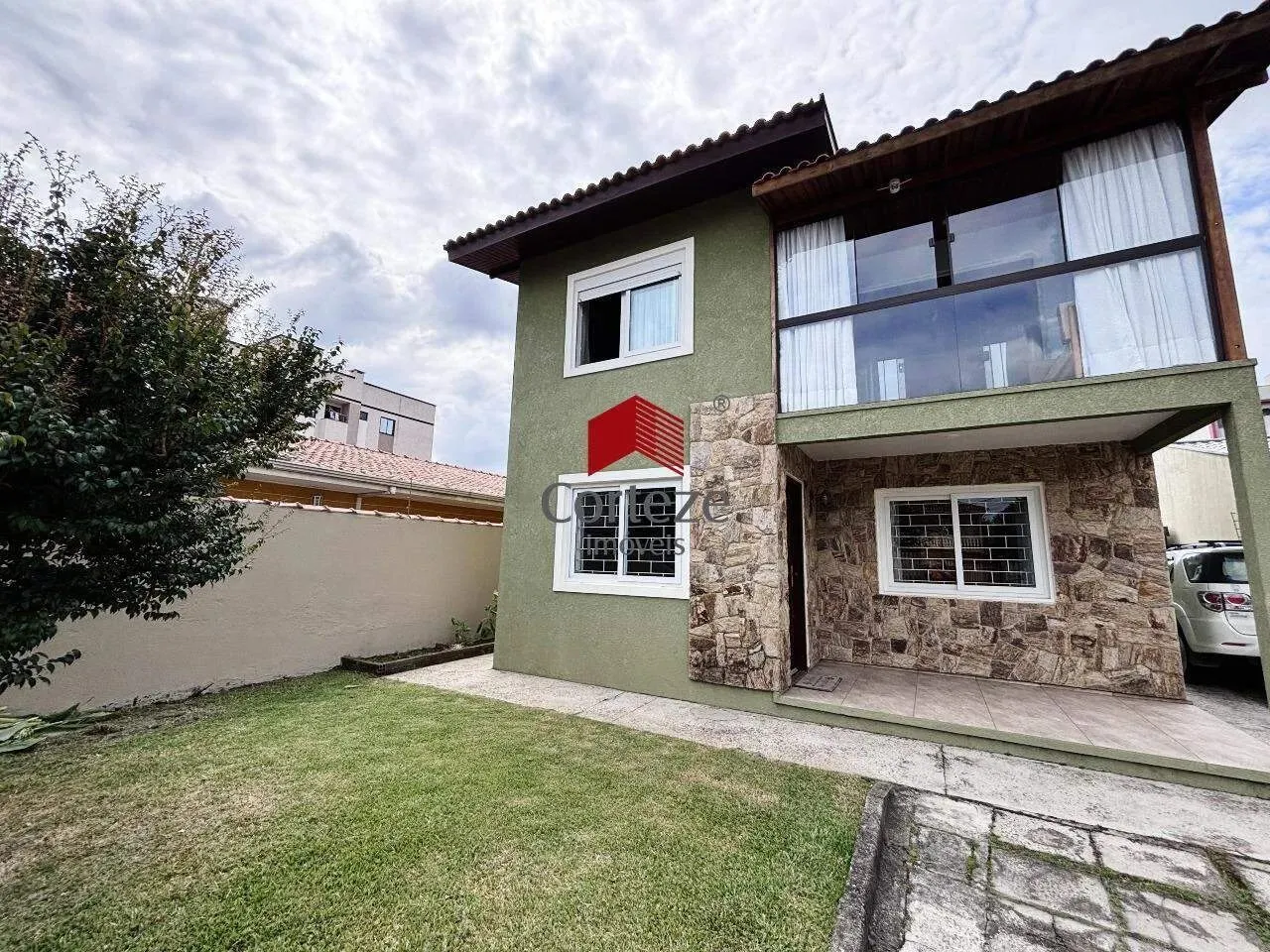 Sobrado com 222,06m² 3 quartos, à venda, no bairro Cidade Jardim em São José dos Pinhais