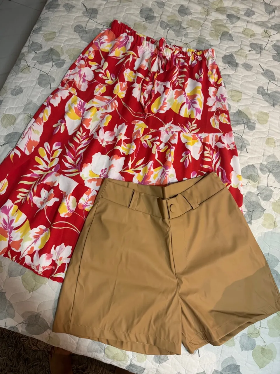 Shorts e saia