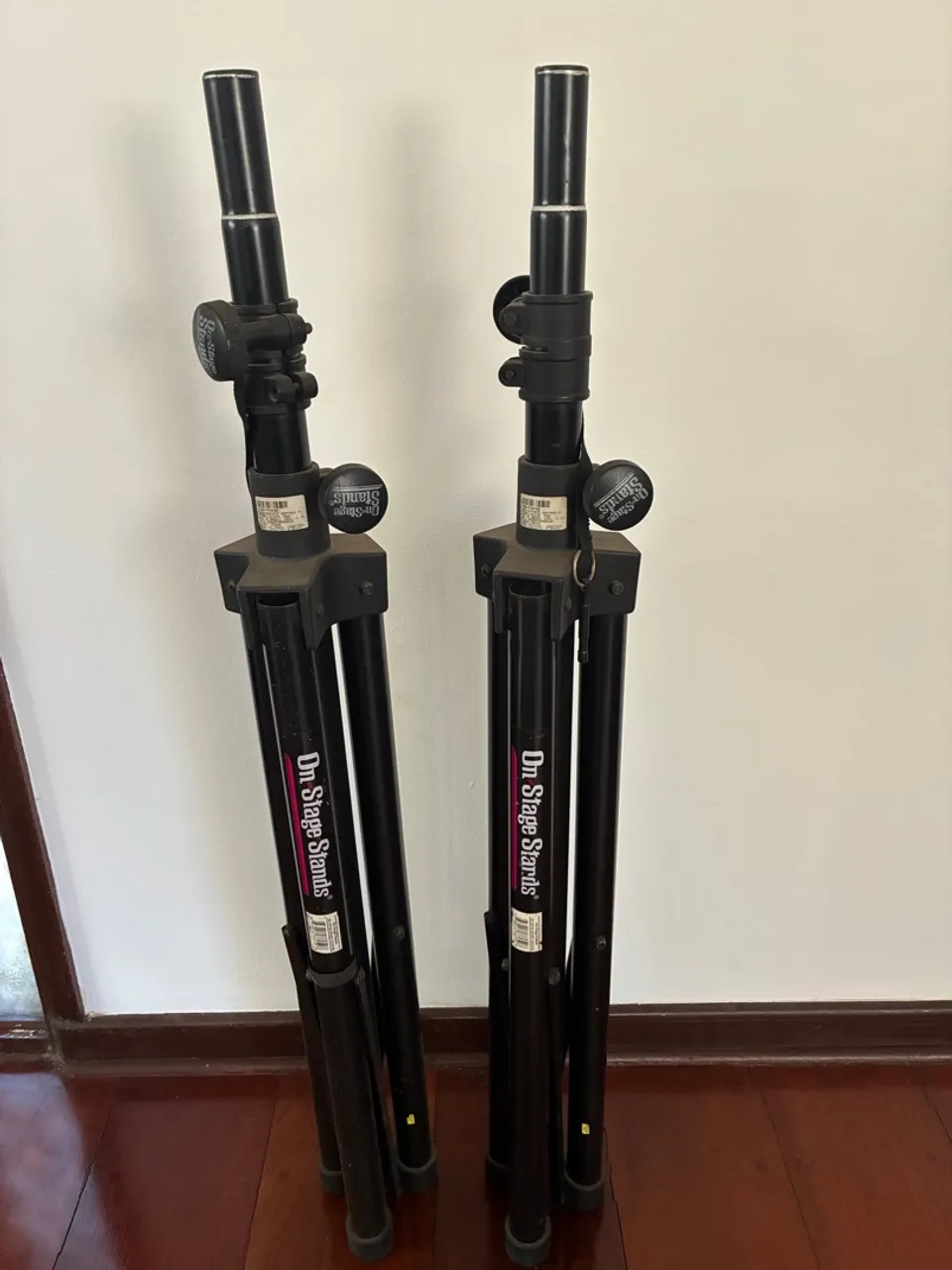 Pés de suporte para caixas de som On Stage Stands
