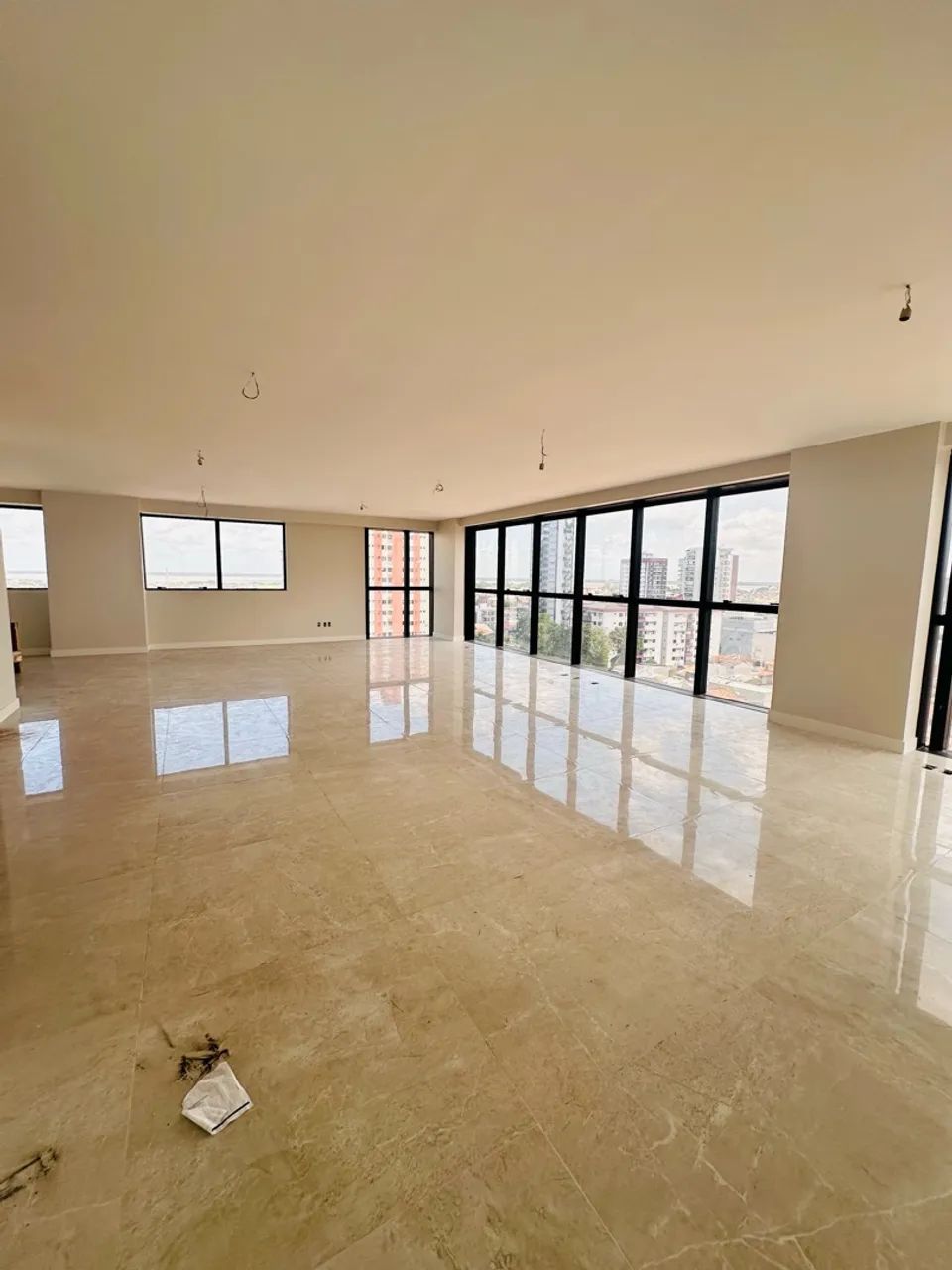 Alugo sala comercial na batista campos - Foto 3