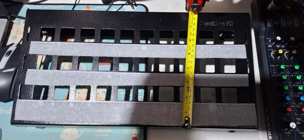 Pedalboard 40x20 novinho