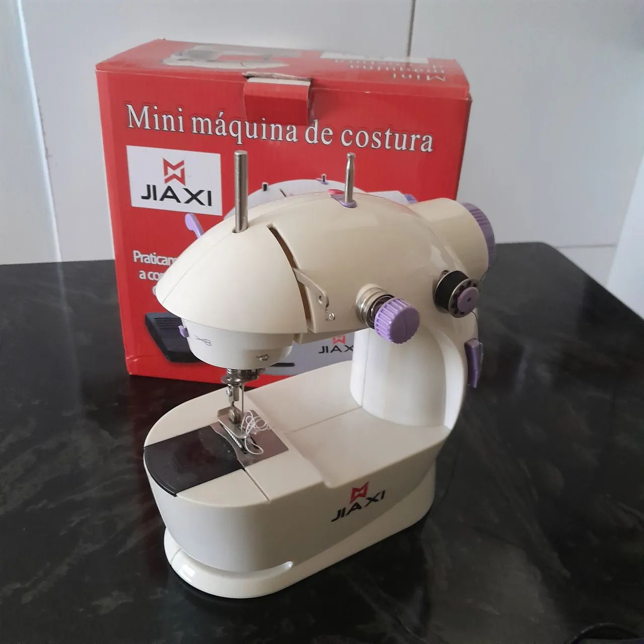 Mini Máquina de Costura JIAXI. - Foto 3