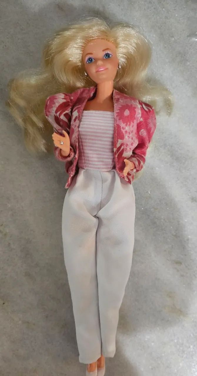 Boneca Barbie antiga