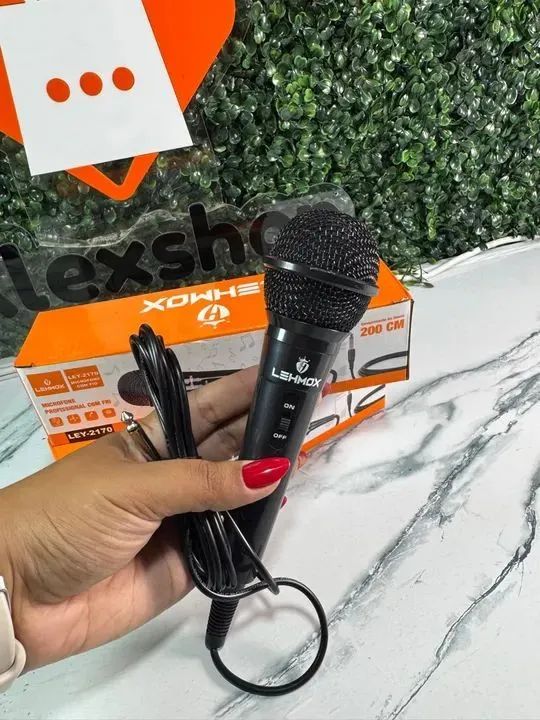Microfone com fio 