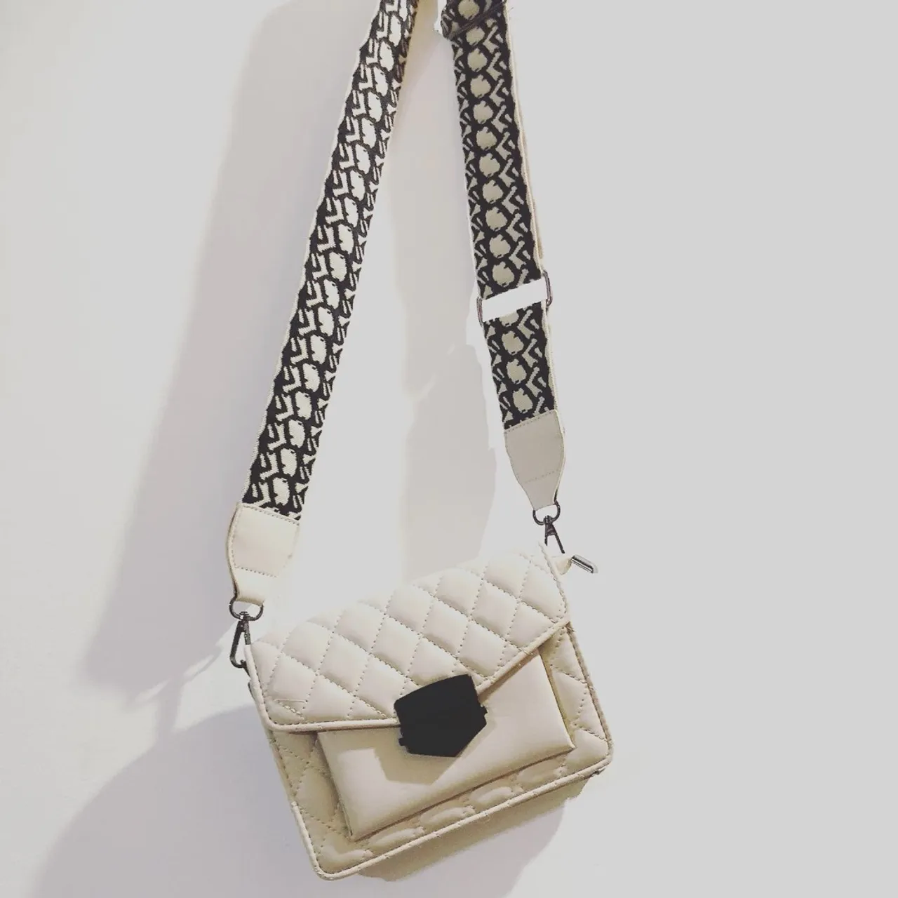 Bolsa Feminina Ombro Offwhite