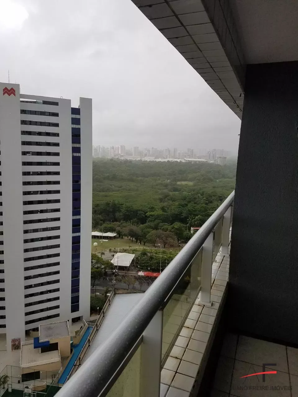Apartamento com 3 quartos para locação no Bruna Residence - Cocó - AP72437